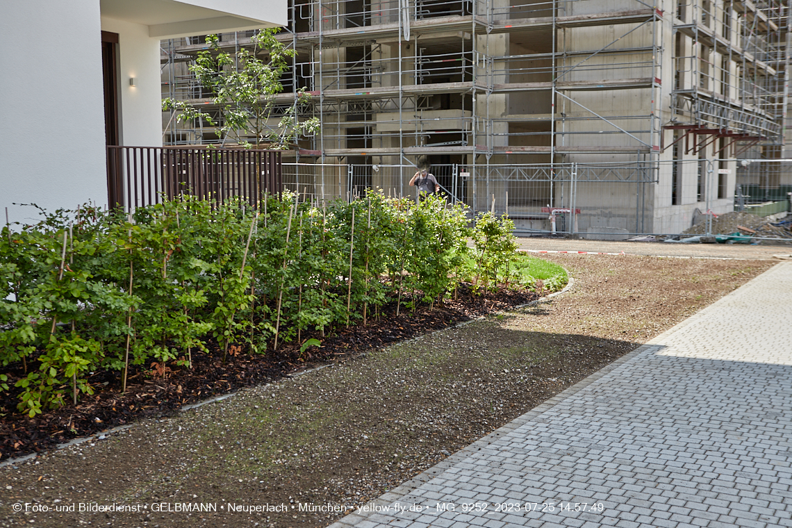 25.07.2023 - Rundgang im Alexisquartier in Neuperlach
